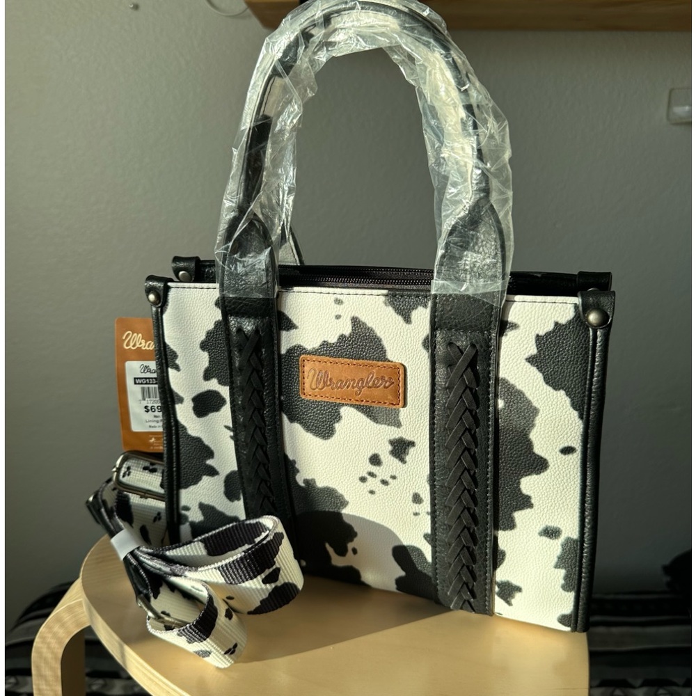 NWT Wrangler Crossbody Cow Moo Pattern Conceal Carry - Black and White